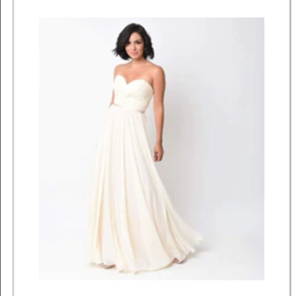 Cream Chiffon Strapless Sweetheart Corset Long Gown Purchase from Unique Vintage